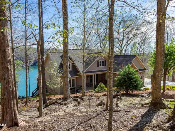 200 Stoney Rock Ln, Jacksboro, TN 37757