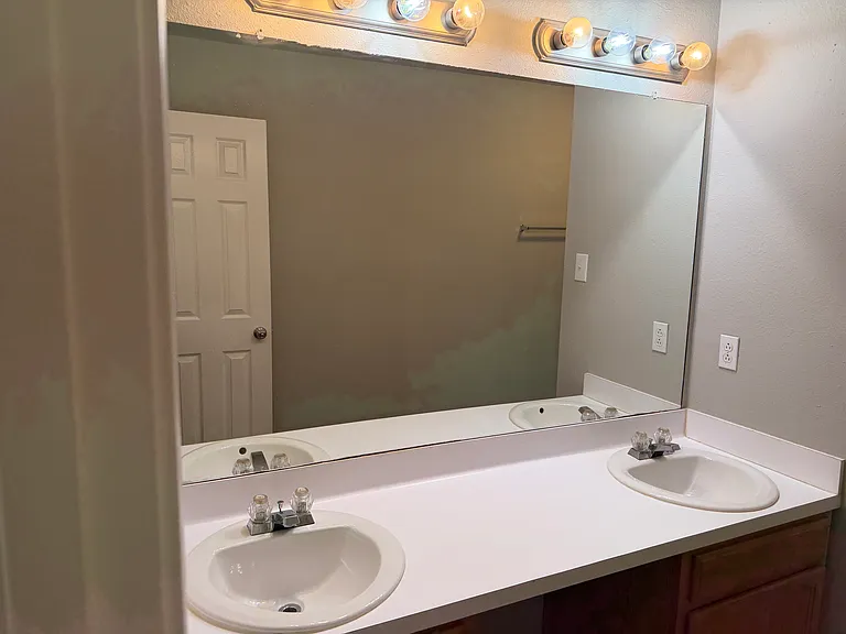 15503 Waldron Cir #B — Photo 19