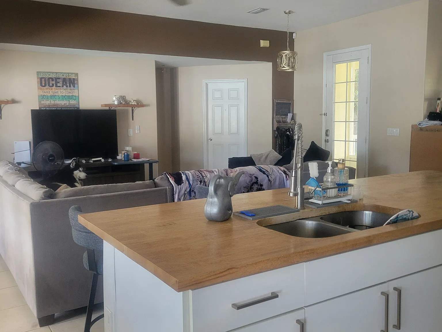 3 bed, 1787 sqft, $2,700 — Photo 3