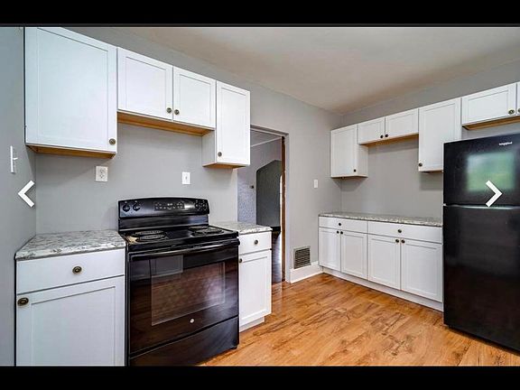 3rd image of 1626 Rose Pl #1-5