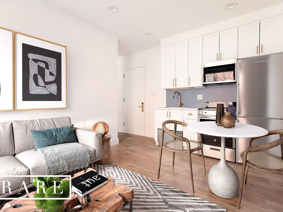 2nd image of 326 Bedford Ave #C4
