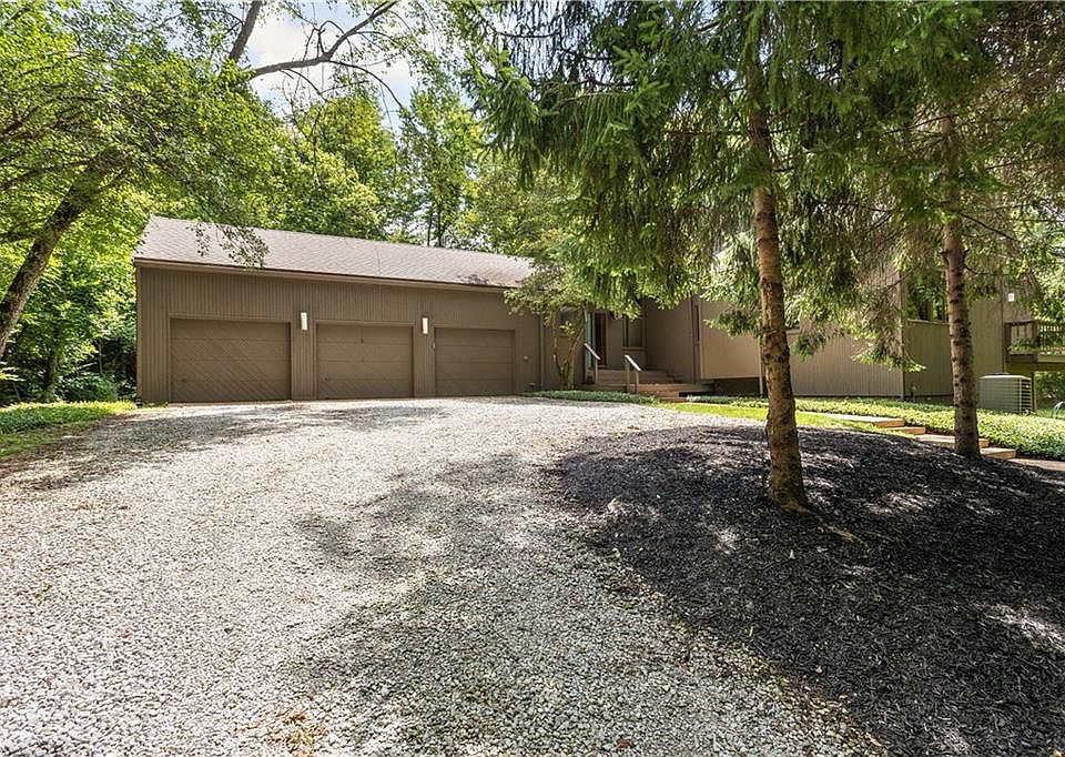 1st image of 650 Braeside South Dr
