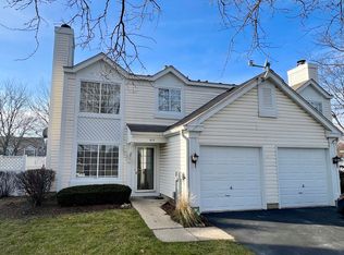 410 Quaker Hill Ct, Aurora, IL 60504