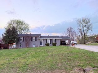 525 Charles St, Central City, KY 42330