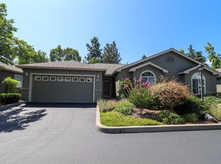2140 Birchwood Ln, Ashland, OR 97520