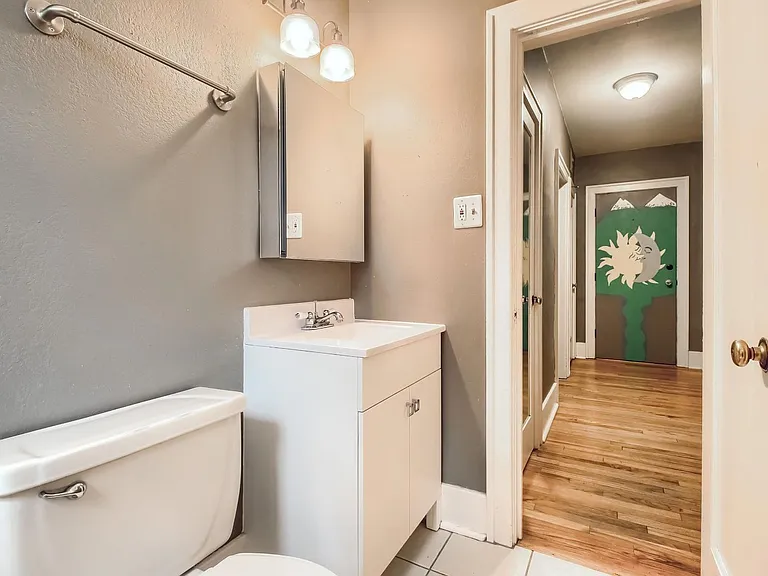 1275 N Clarkson St #1 — Photo 19