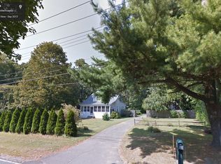 390 North St, Feeding Hills, MA 01030
