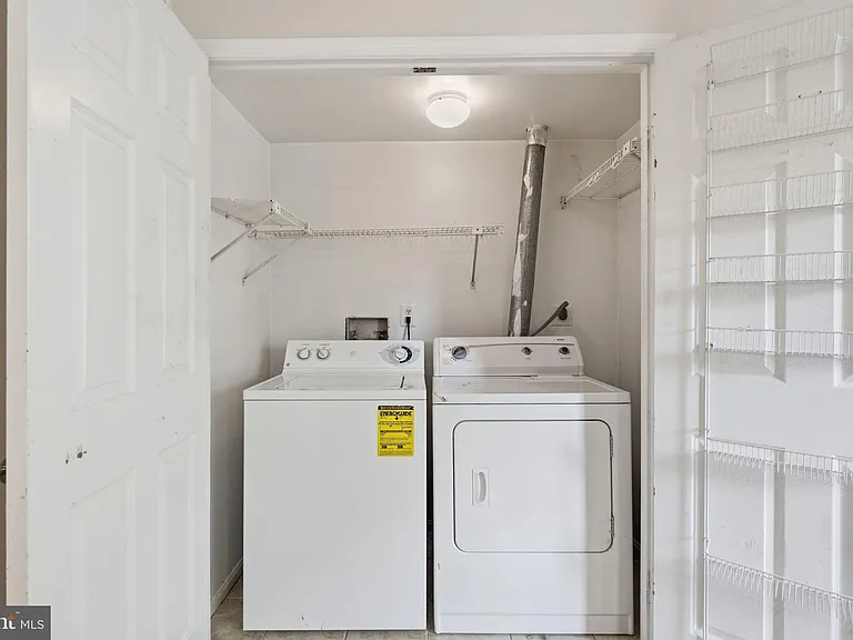 6012 Crown Royal Cir — Photo 22
