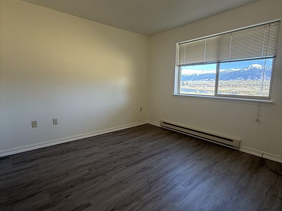 5th image of 5 Avalon Ct #11565729