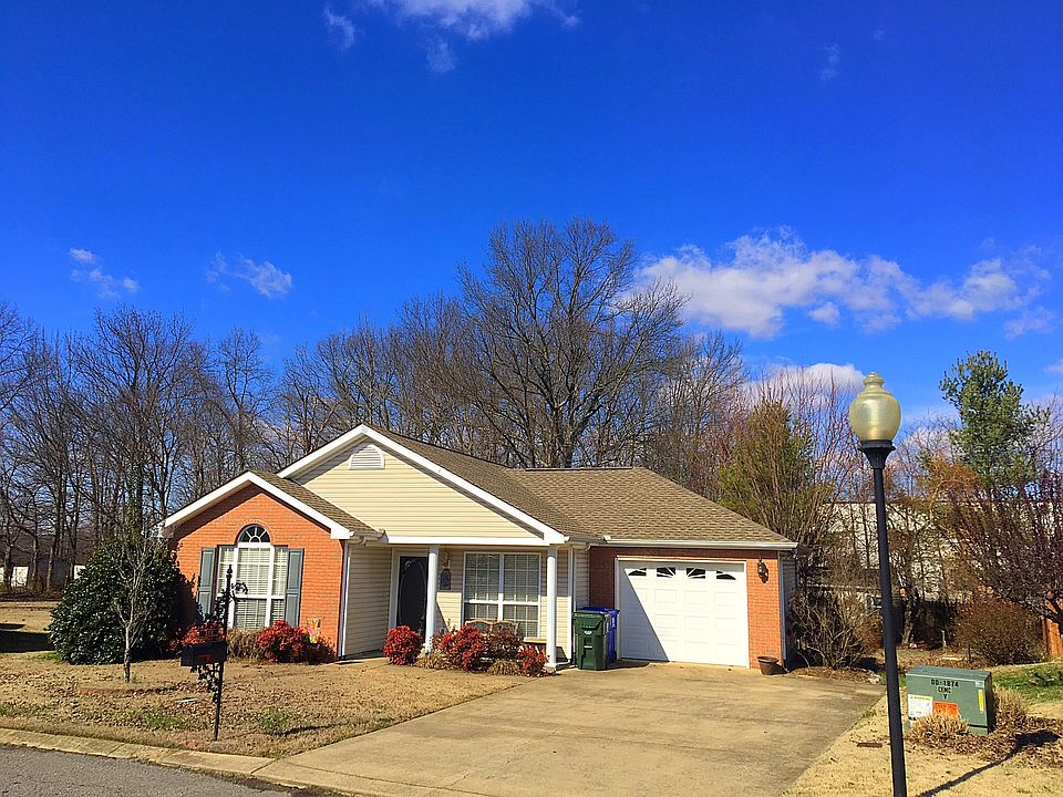 1st image of 213 Williamsburg Dr