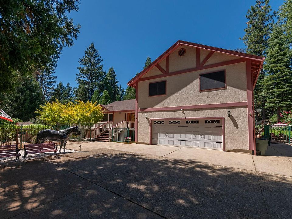 1st image of 25985 Forest Knoll Ct