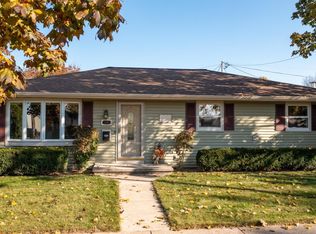 2716 Hillwood Ct, Appleton, WI 54911