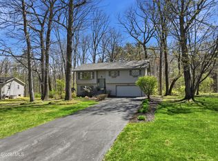 874 Maxwell Drive, Niskayuna, NY 12309