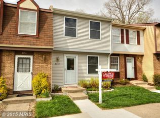 8252 Crestmont Cir, Springfield, VA 22153
