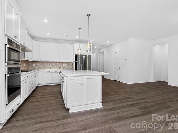 5th image of 11225 Lochmere Rd