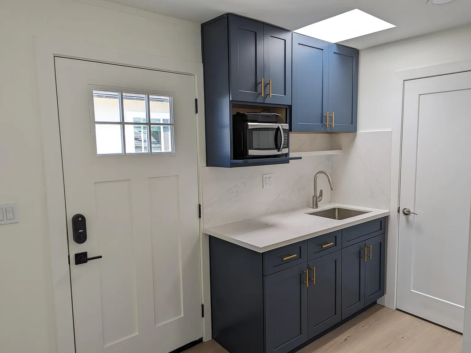 Albemarle Way, Burlingame — Photo 3