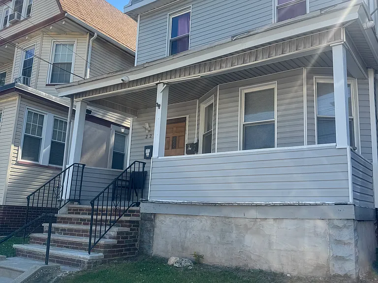 22 Franklin Ter #1 — Photo 6