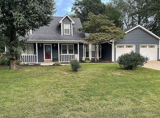 1868 Raintree Trl, Collinsville, IL 62234