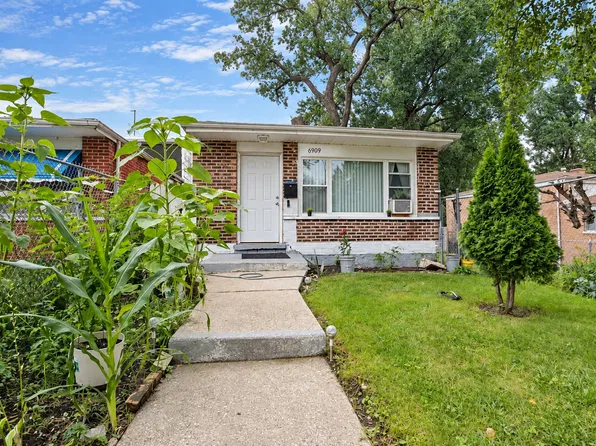 6909 S Ada St, Chicago, IL 60636