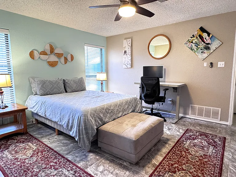 1429 Hall Dr — Photo 5