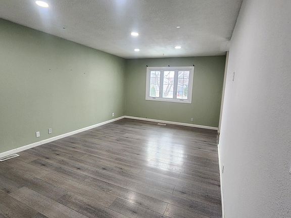 2nd image of 612 5th Ave