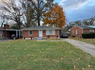 2010 Lynn Lea Rd, Shively, KY 40216