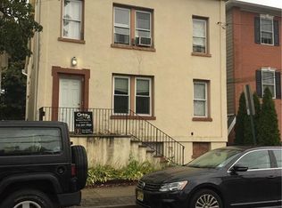 39 Stone St, New Brunswick, NJ 08901