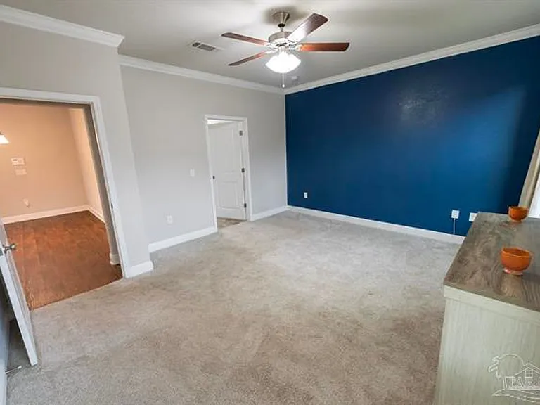 1060 Bretts Way — Photo 10