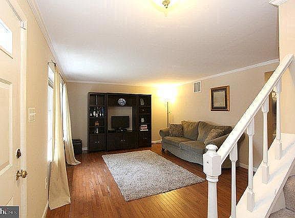 5th image of 2800 Prince Albert Ct