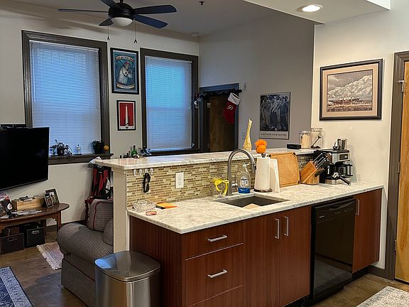 4th image of 3122 W Clay St APT 4