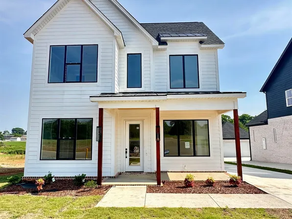 121 Fame Ave, Tuscumbia, AL 35674