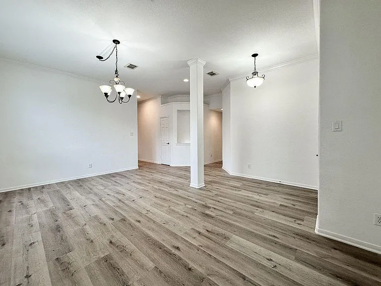 73 E Montfair Blvd — Photo 5