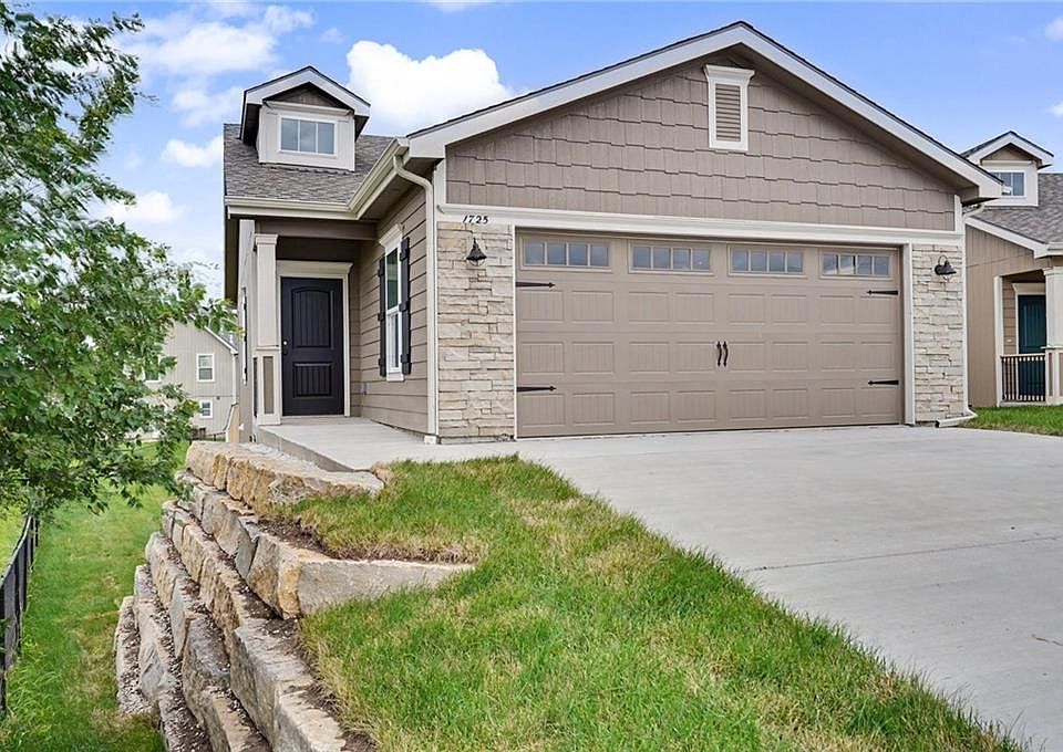 1st image of 1725 Elderberry Ln