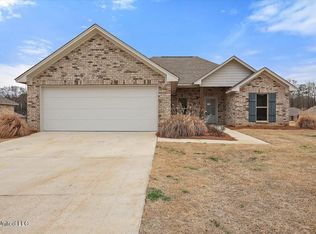 118 Bailey Cv, Canton, MS 39046