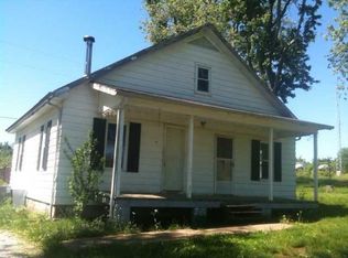 3021 Carl Pharis Rd, Morgantown, KY 42261