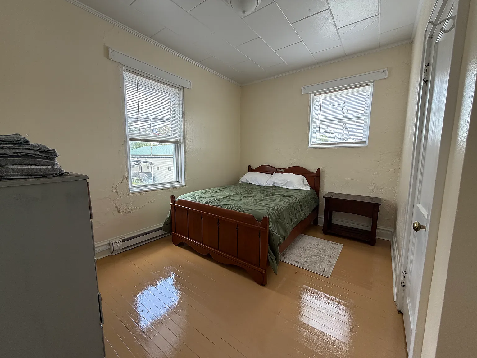 526 Nicholas St — Photo 4