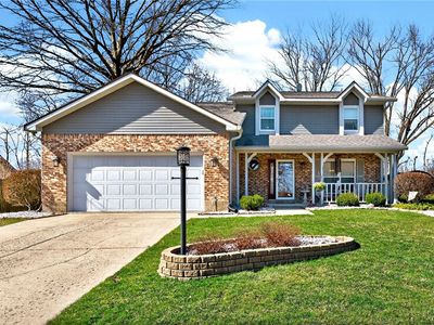 8767 Deer Valley Dr, Dayton, OH 45424