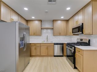 5576 W Rochelle Ave APT 25B, Las Vegas, NV 89103