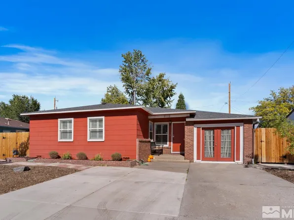 912 Oxford Ave, Sparks, NV 89431
