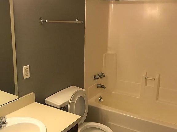 2nd image of 110 Shiloh Dr APT B