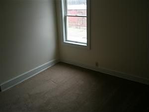 5th image of 461 S Sycamore St #1