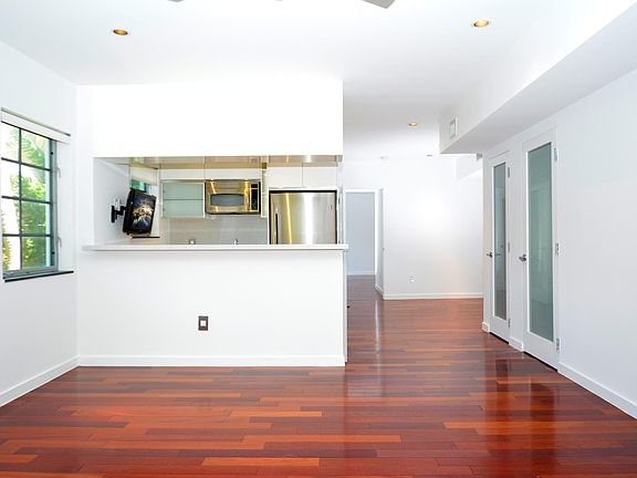 3rd image of 1057 15th St
