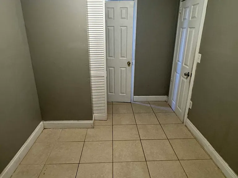 717 S B St #715 — Photo 5