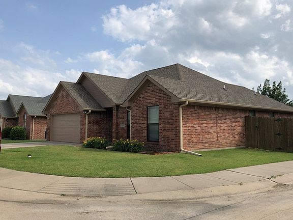 2nd image of 2200 Kaitlyn Cir