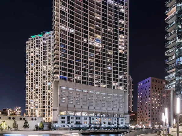 333 N Canal St APT 3404, Chicago, IL 60606