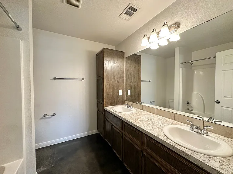4507 Skyflower Ln — Photo 23