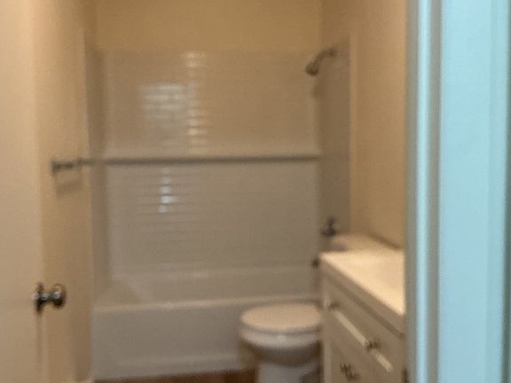 5th image of 2670 S McKinley St