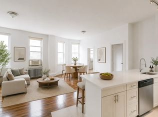 2 Bank St APT 7, New York, NY 10014