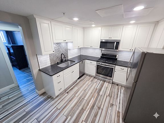 2nd image of 1802 11th Ave S #5