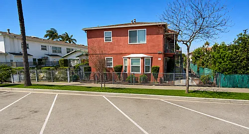 6331 Templeton St #B Photo 1 6331 Templeton St #B Photo 1